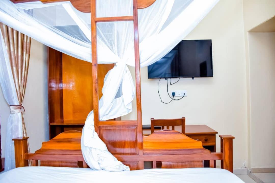 Red Sun Lodge Kokoni Ngambo Экстерьер фото